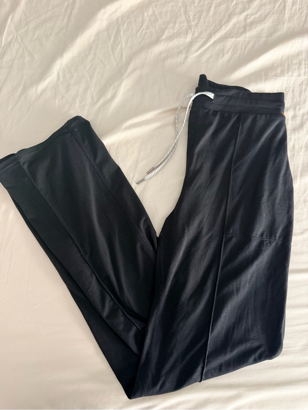 Vuori performance wide leg black pants small medium